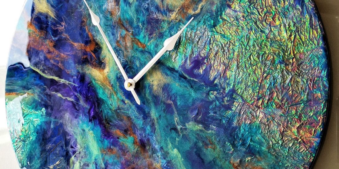 Resin art Clock no 5 Cosmic Clock Targonska